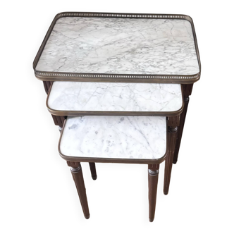 Table gigogne