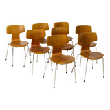 8 chaises T en teck, conçues par Arne Jacobsen pour Fritz Hansen, années 1980