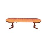 Table extensible jusqu'à 285 cm