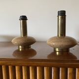 Ensemble de 2 pieds de lampes de table Hollywood Regency en granit rose et laiton, Italie 1970