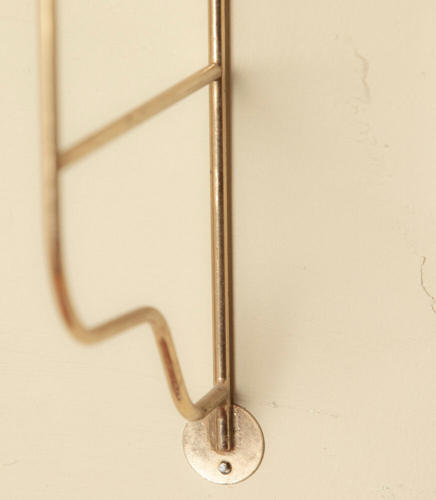 Modular shelves gilded thong