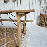 Guinguette farm table