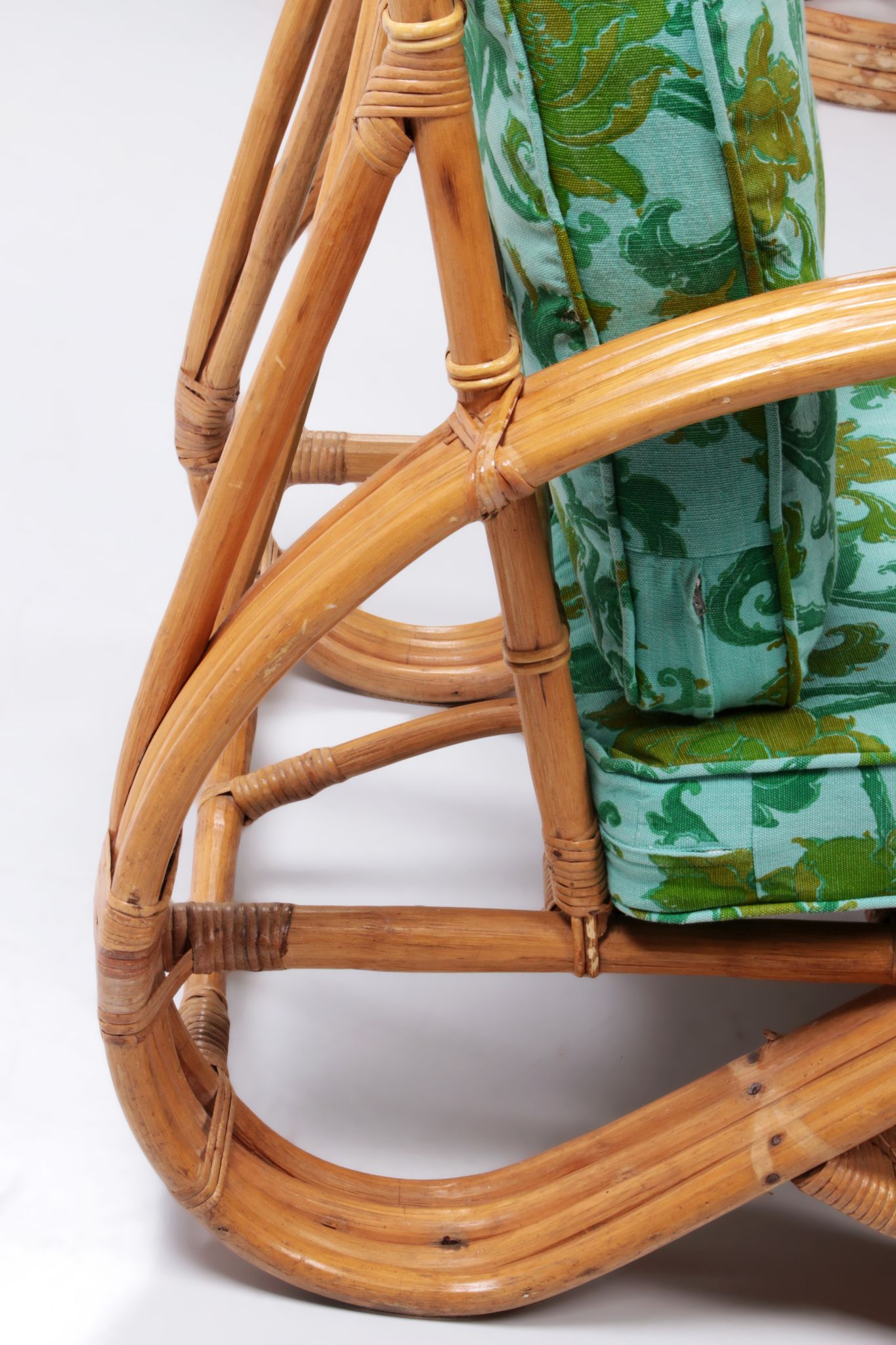 Vintage set of bamboo lounge armchairs and sofa with coffee table Paul Frankl, 1960s