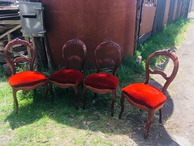 lot of 4 chairs Castle Chippendale, Louis XV late 1800s red velvet