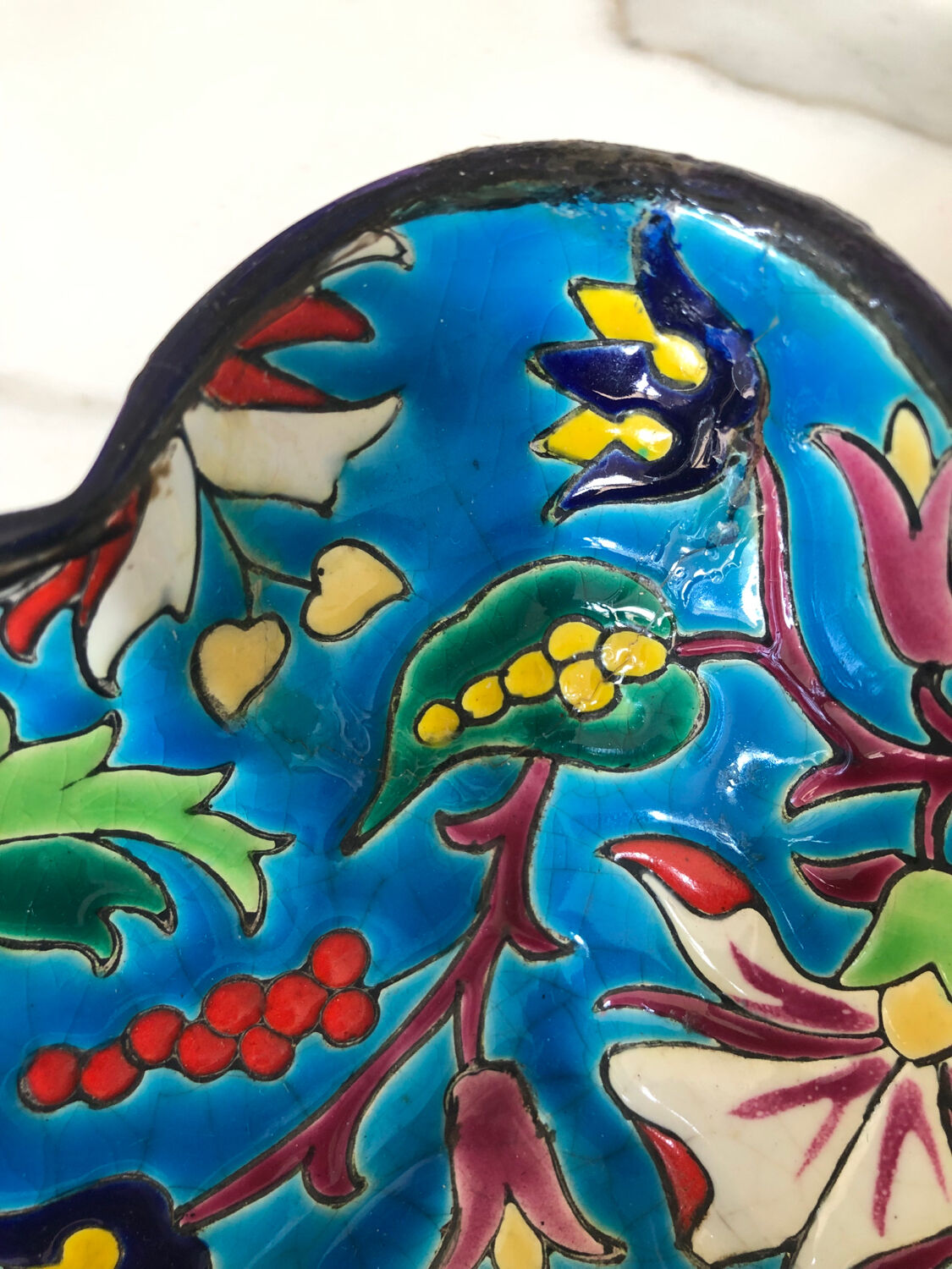 Flat square cut in Longwy enamels