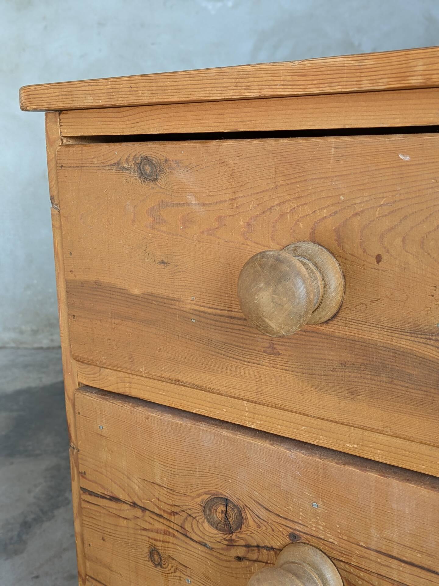 English pine chest of drawers