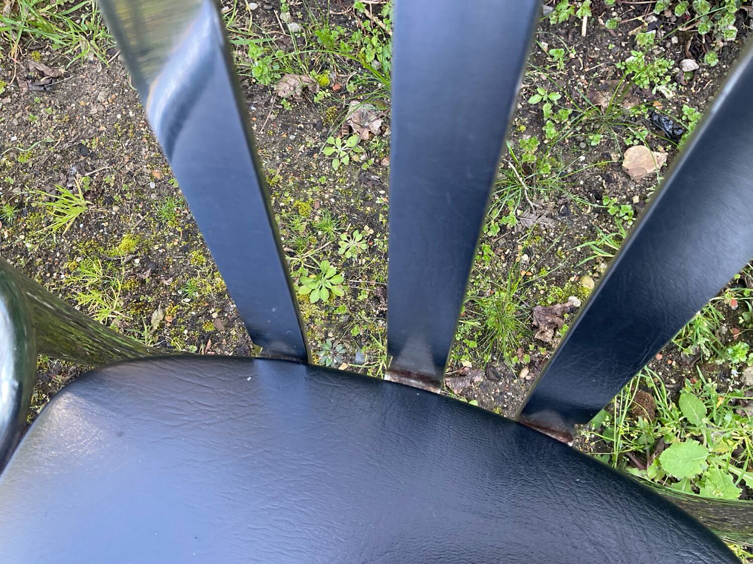 Set of 4 chrome chairs by Robert Mallet Stevens