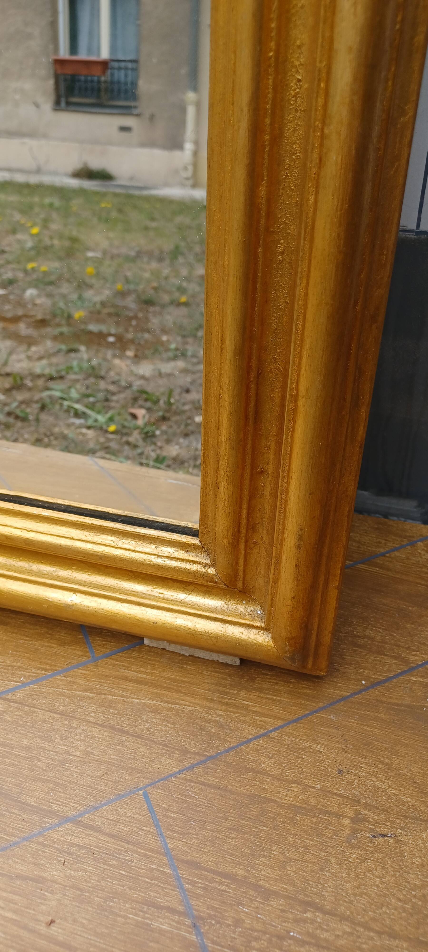Antique louis-philippe gilt wood mirror from the 19th century. 102 cm x 65 cm