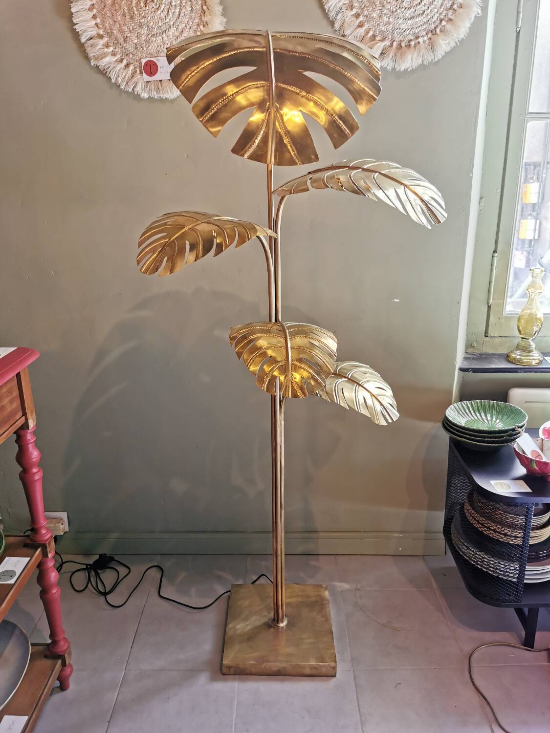 Solid brass plant-shaped floor lamp