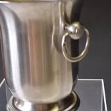 Very nice 18/10 stainless steel champagne bucket from Jean Couzon in very good condition.