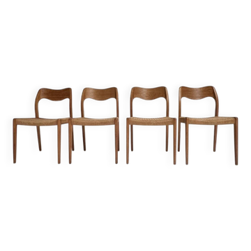 Set of 4 vintage Møller model 71 chairs