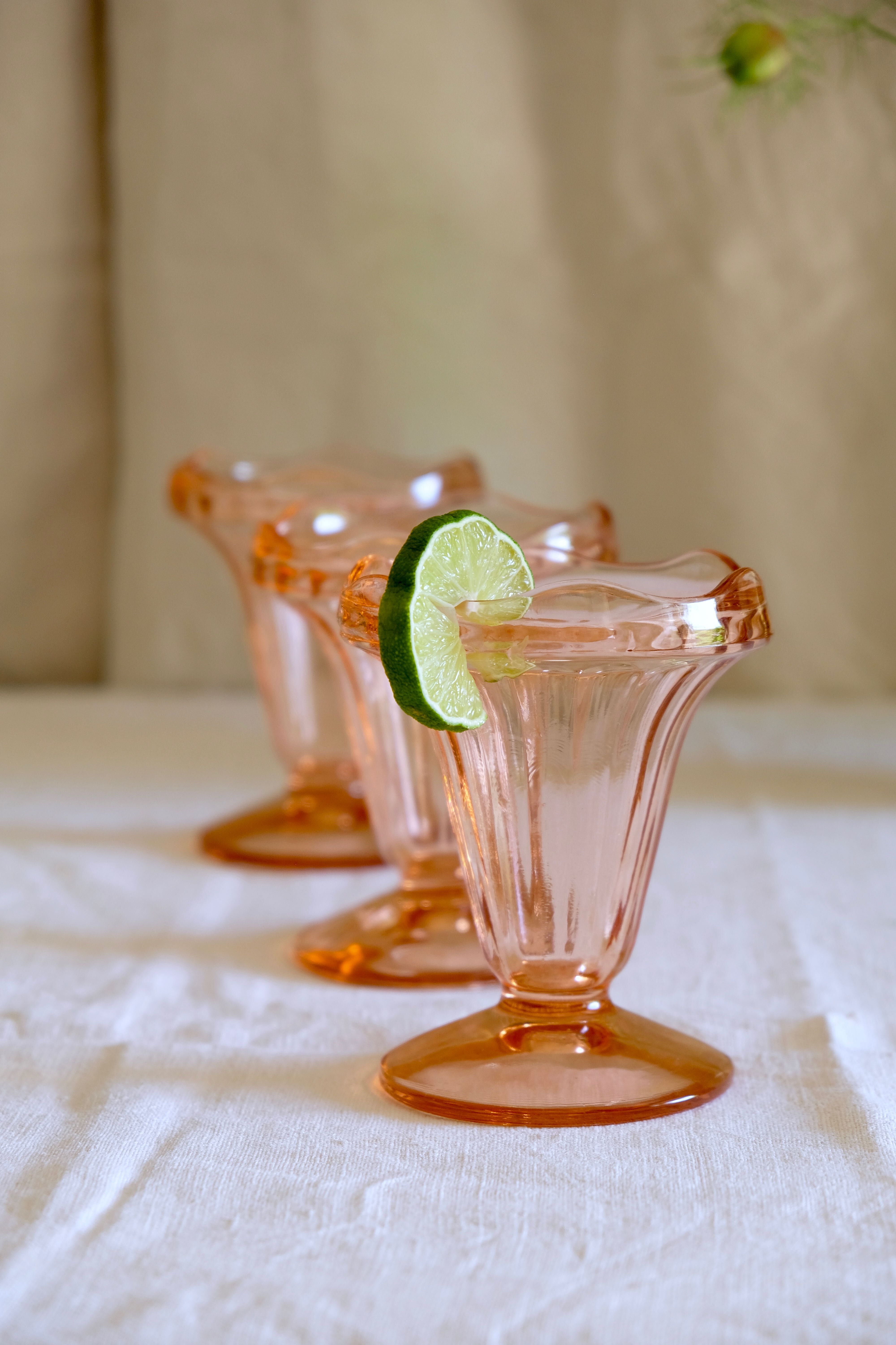 Set of 6 vintage Arcoroc Luminarc pink ice cream cups from the 70s