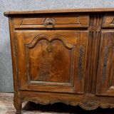 Grand Buffet Lyonnais époque Louis XV en noyer massif vers 1750