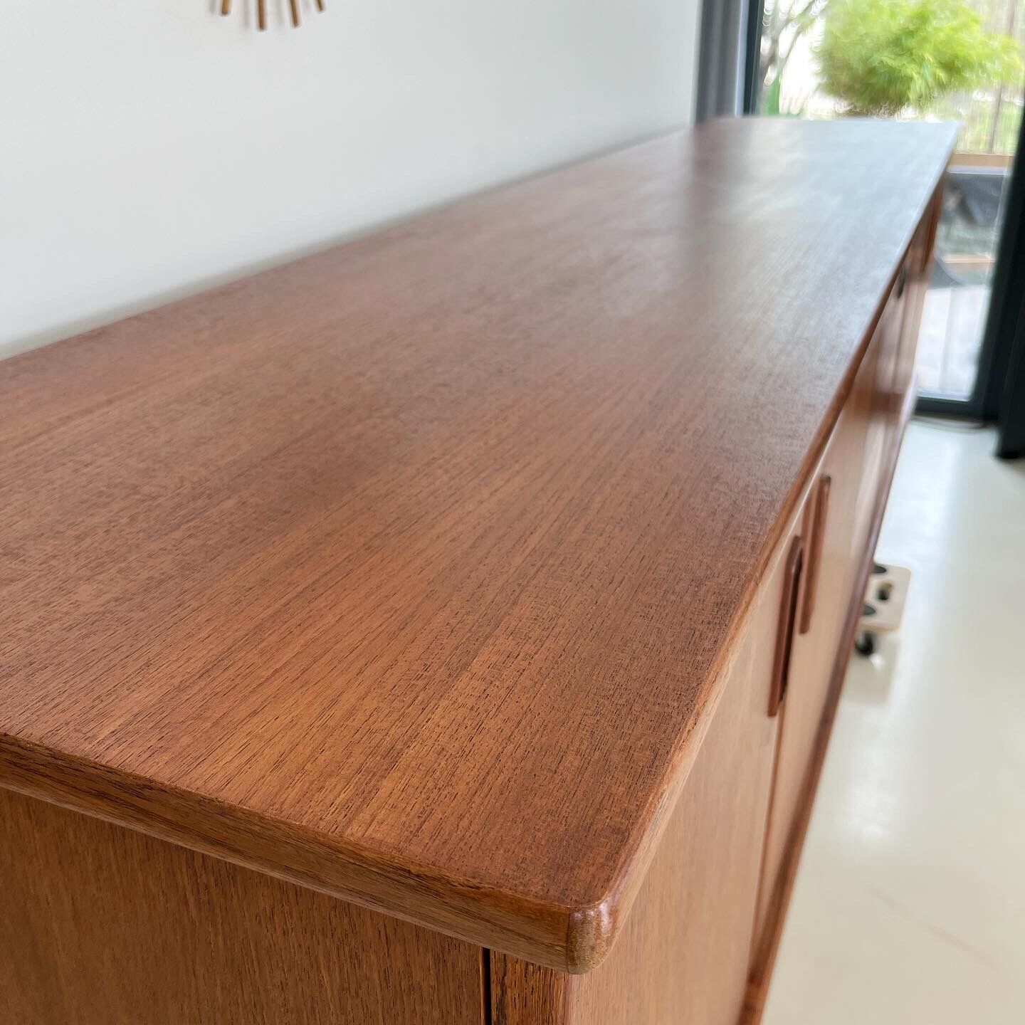 Teak enfilade 60s signed Malora