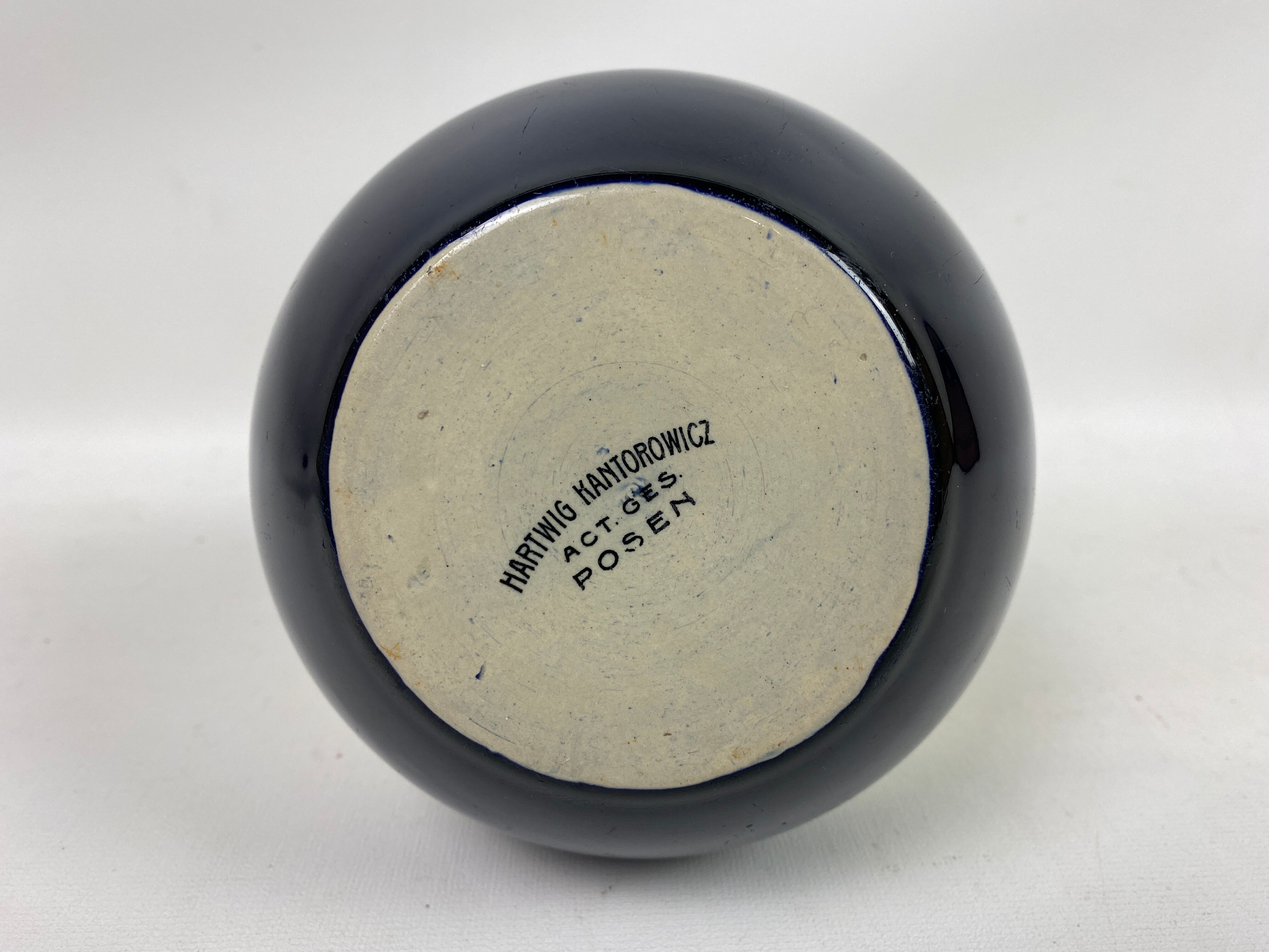 Hartwig Kantorowicz sandstone vase