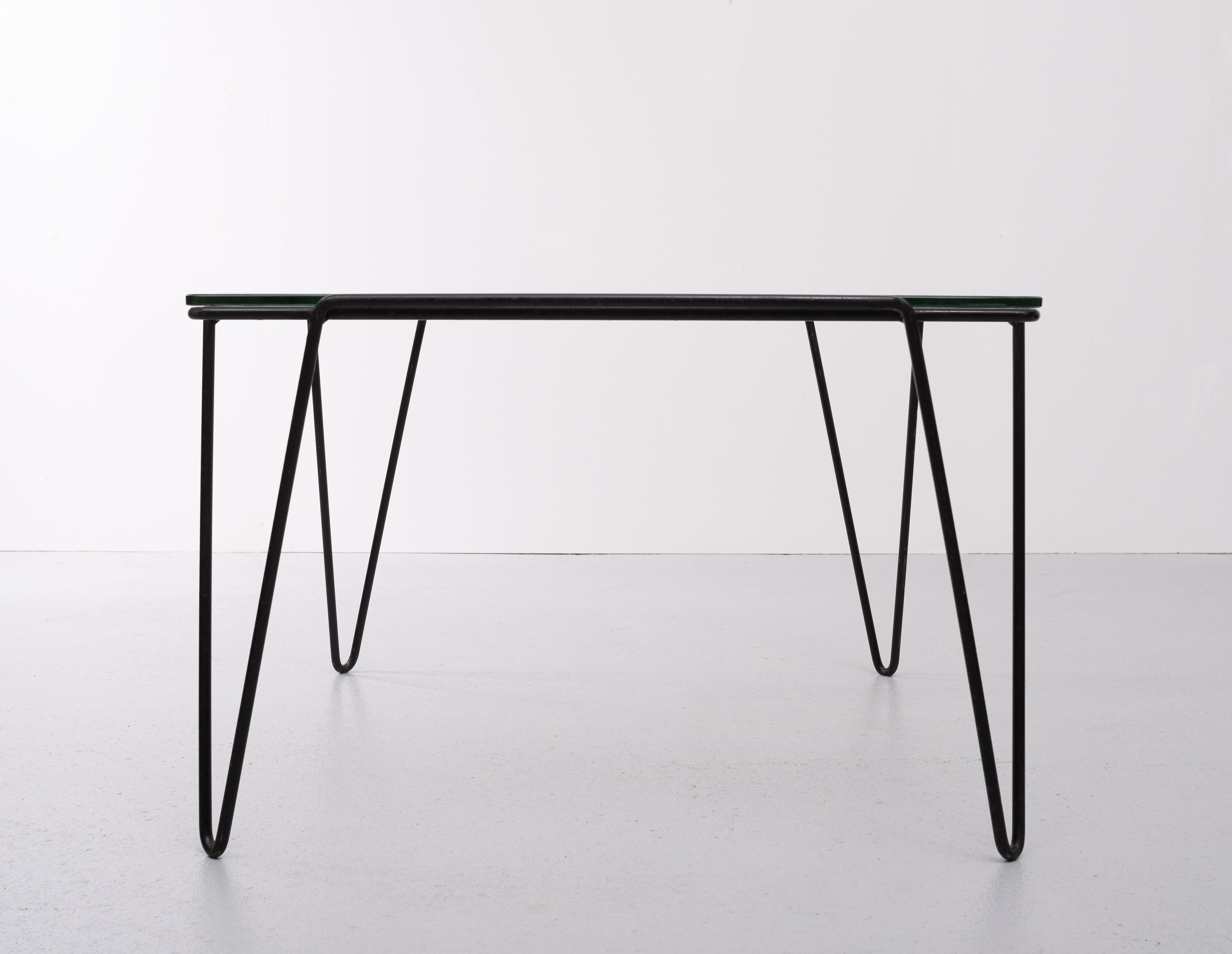 Table basse Arnold Bueno de Mesquita 1955