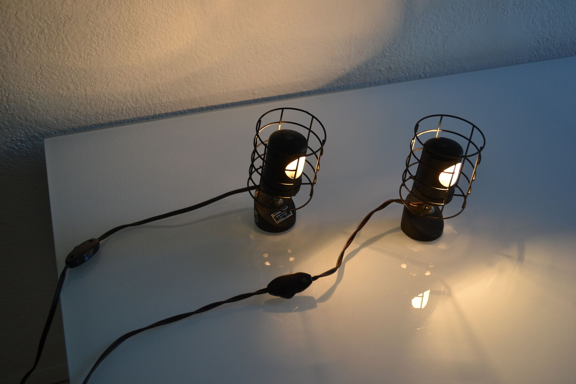 Paire de lampes vintage 50's de laboratoire bbt krauss