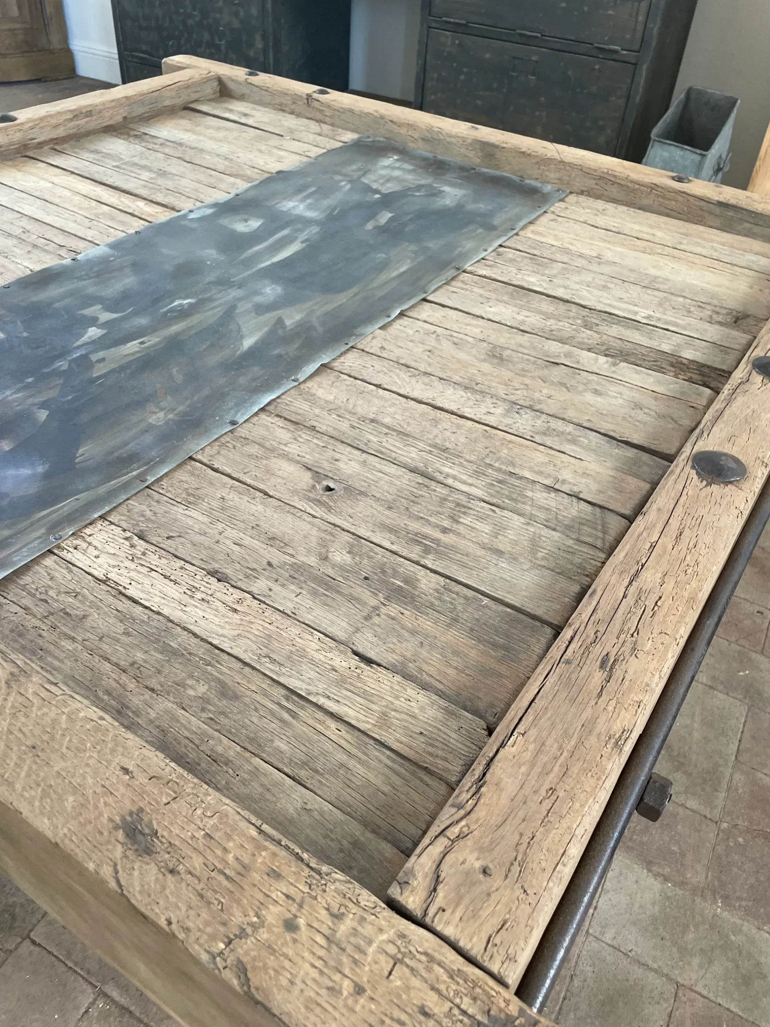 Table basse campagne atypique