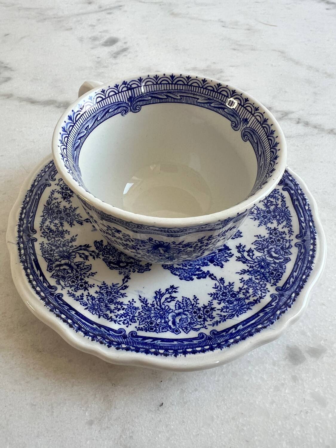 Lot de 12 tasses Luneville The Cottage