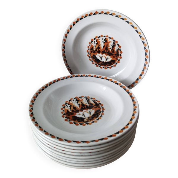 Lot de 10 grandes assiettes terre de fer Art Deco Saint-Amand Nénuphar