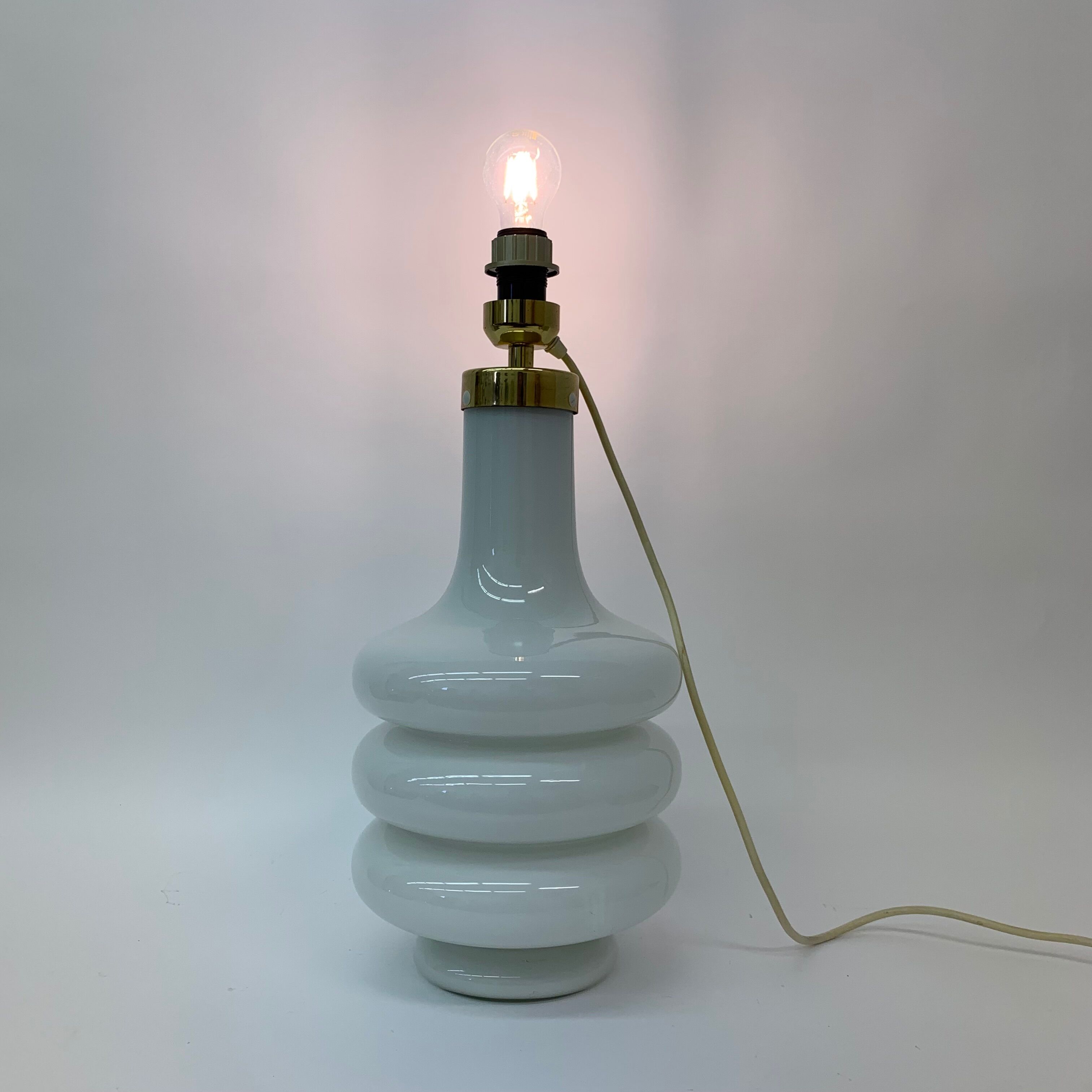 Lampe de table, design du milieu du siècle en verre illuminé, 1970's