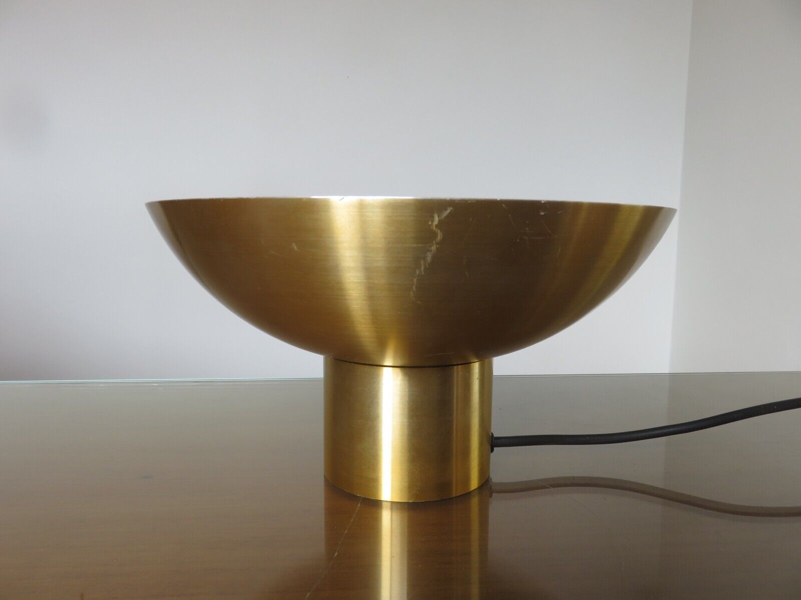 Table lamp in gilded aluminum edition sce 1970