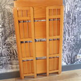 Bookseller's folding shelf