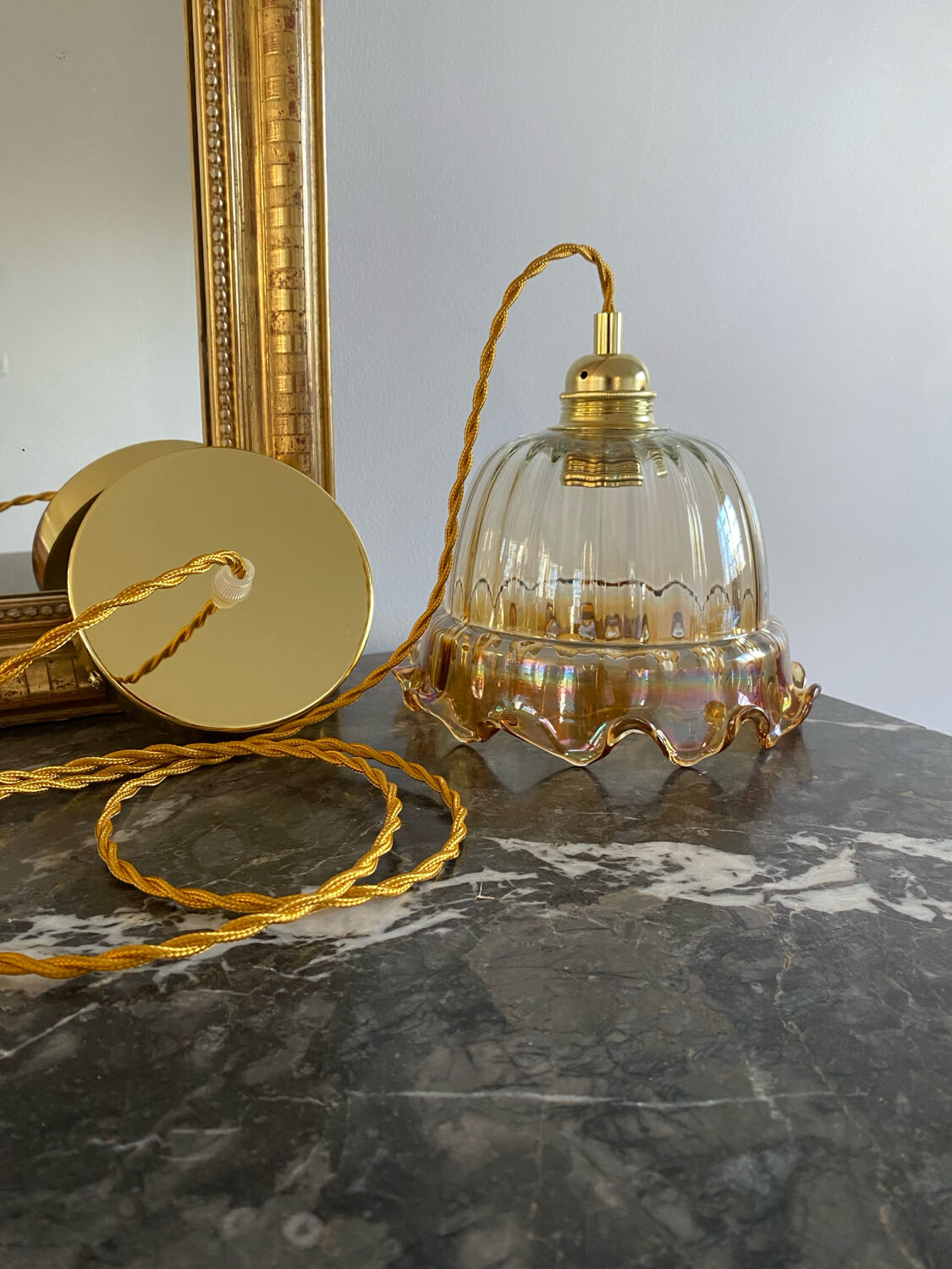 Suspension with vintage amber glass lampshade