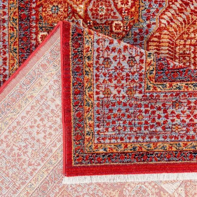 Modo oriental rug in red wool