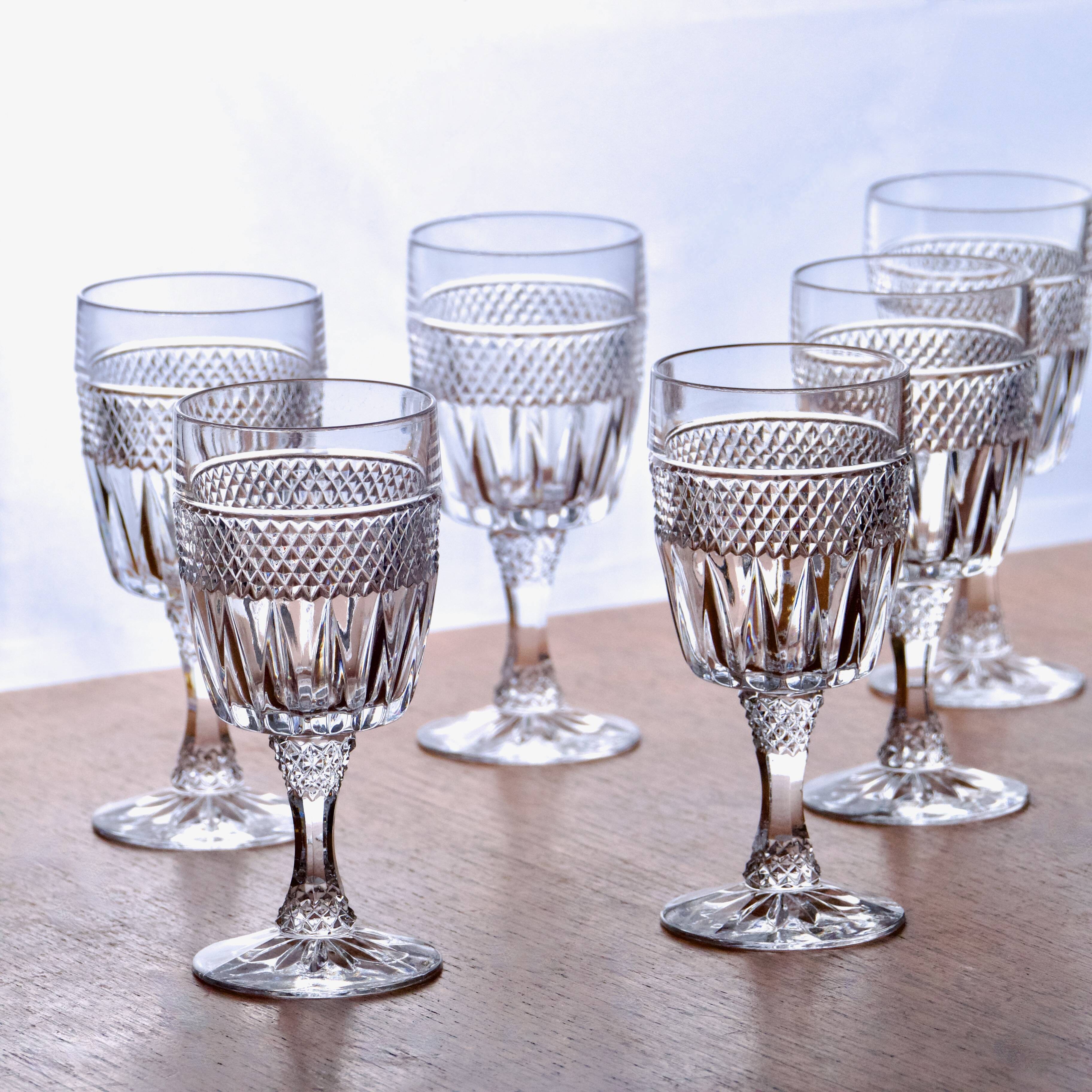 Verres à vin vintage en cristal taille diamant