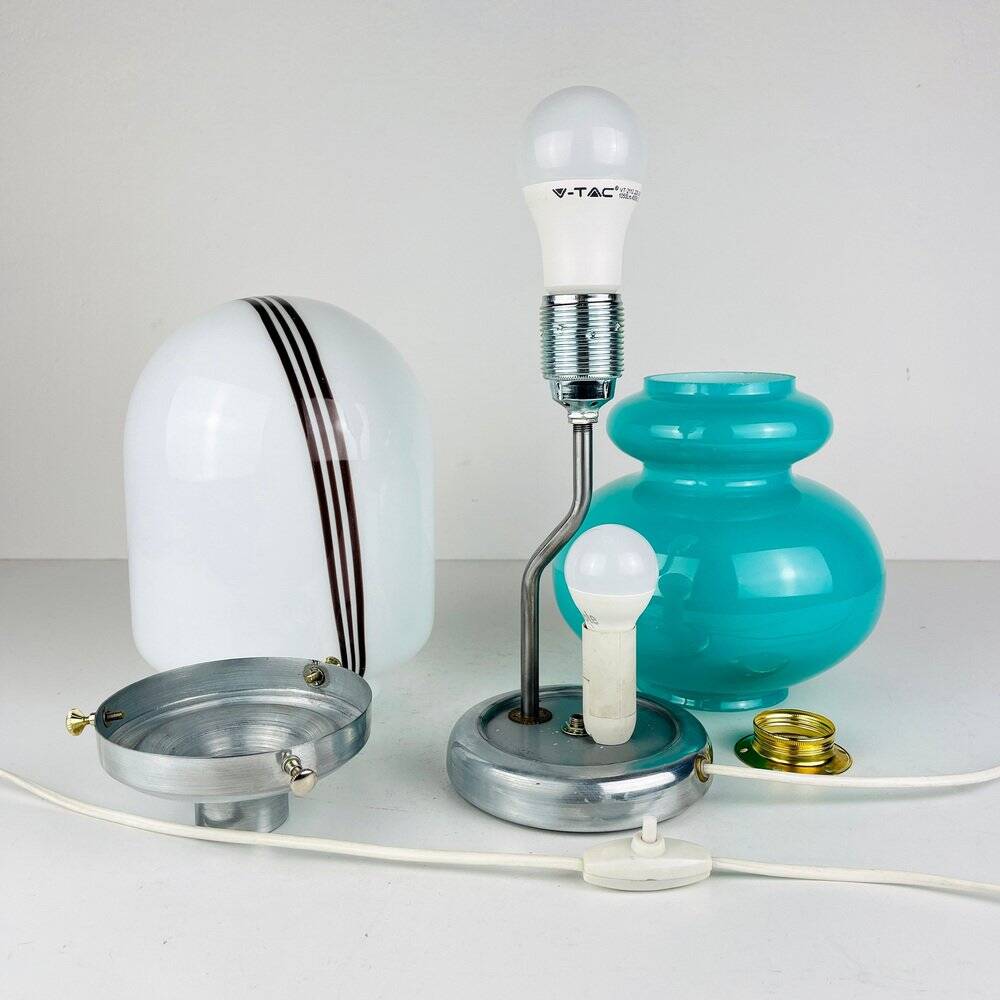 Modern Italian table lamp from the mid-century, Italy, 1980s.