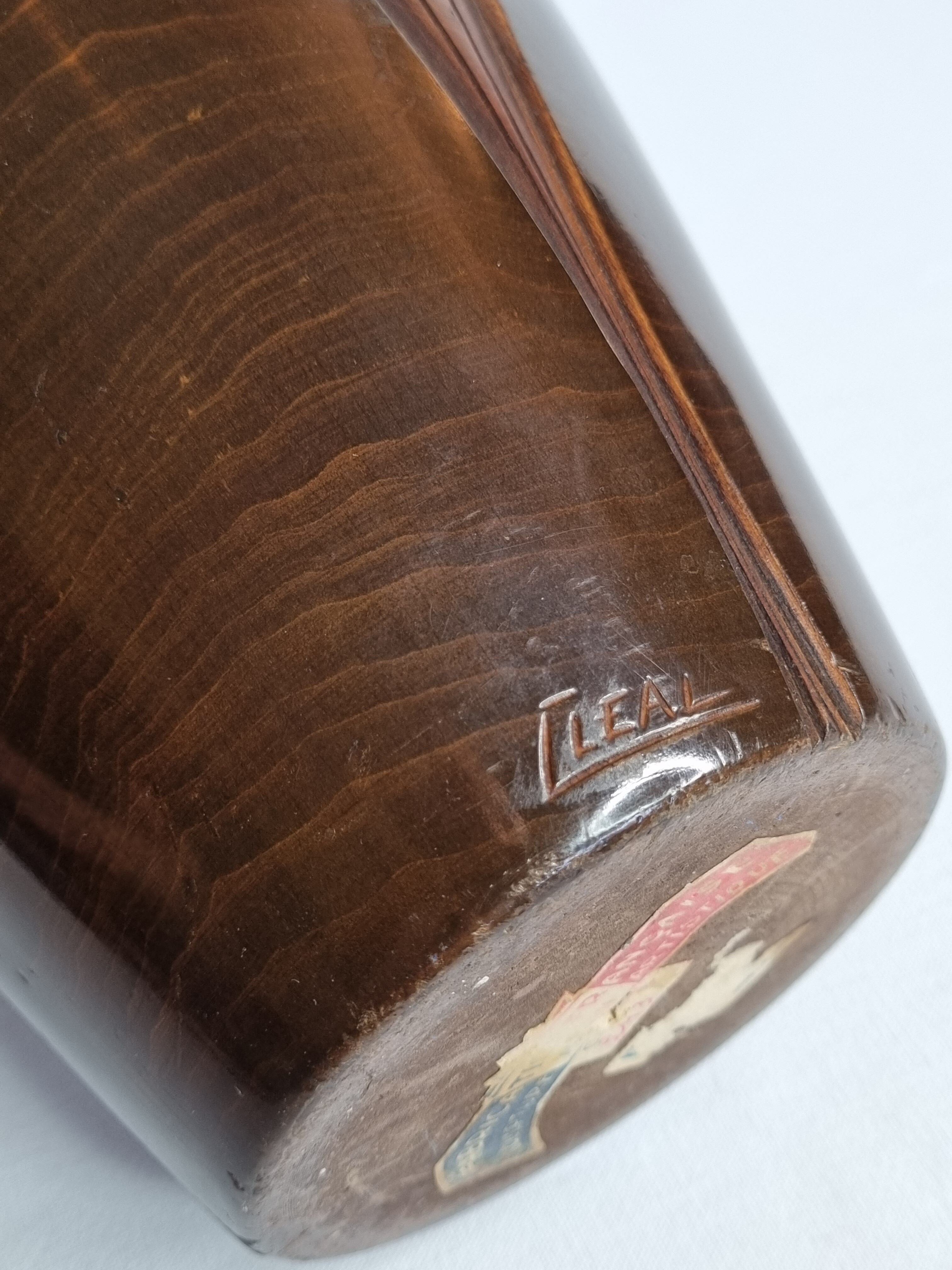 Decorative vase in turned and carved wood, signed "C. Léal", 30 cm