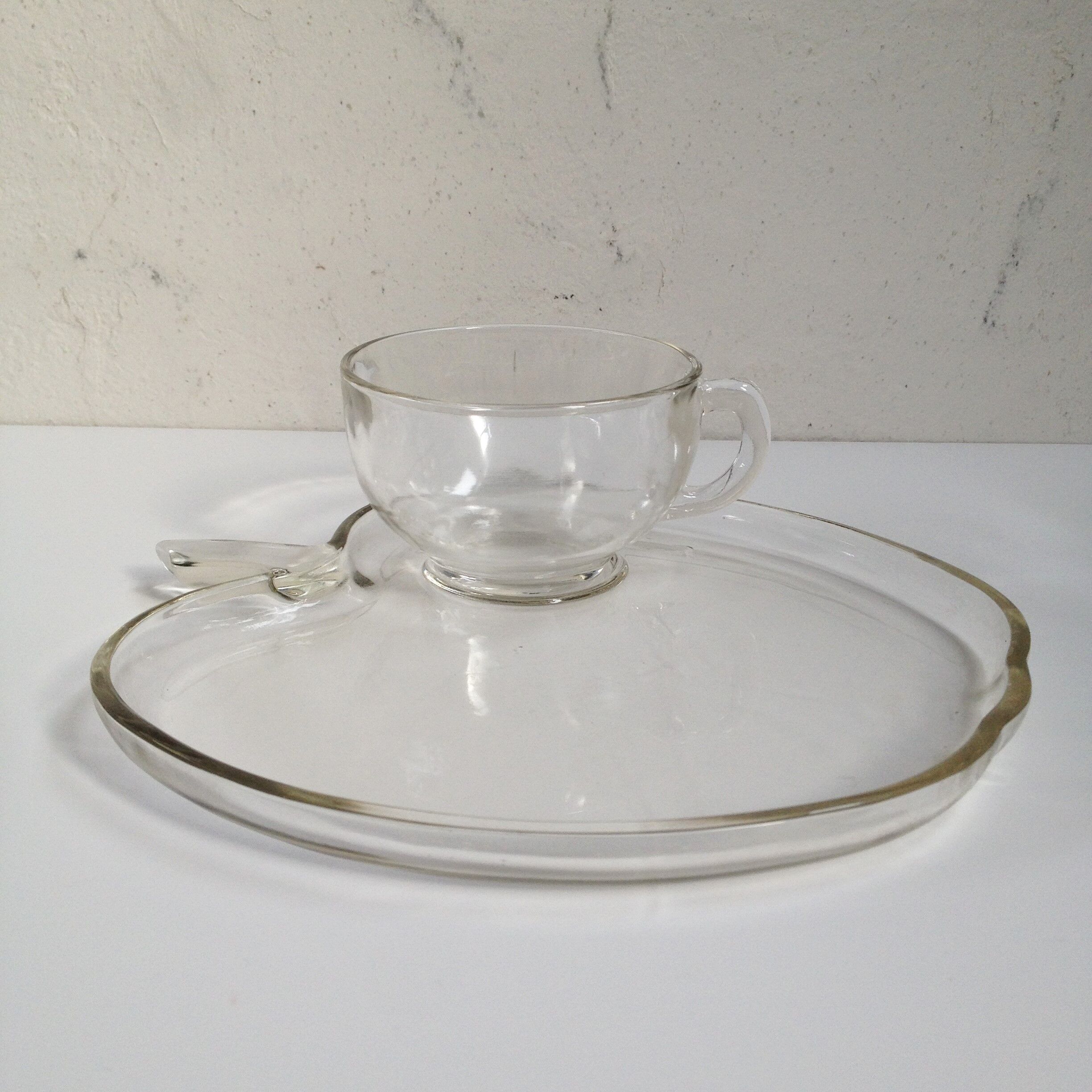 Apple breakfast service, 1970s