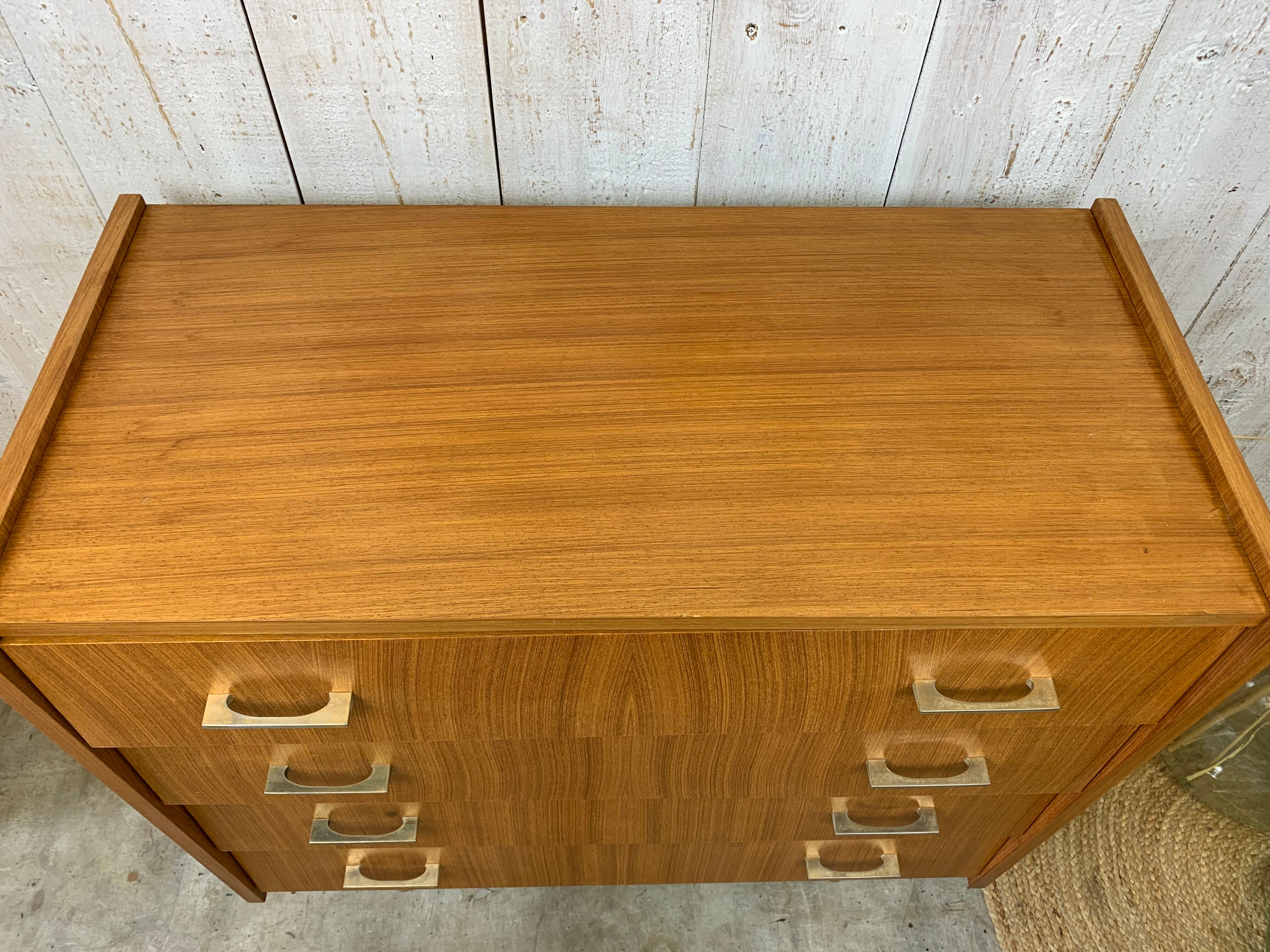 Commode vintage