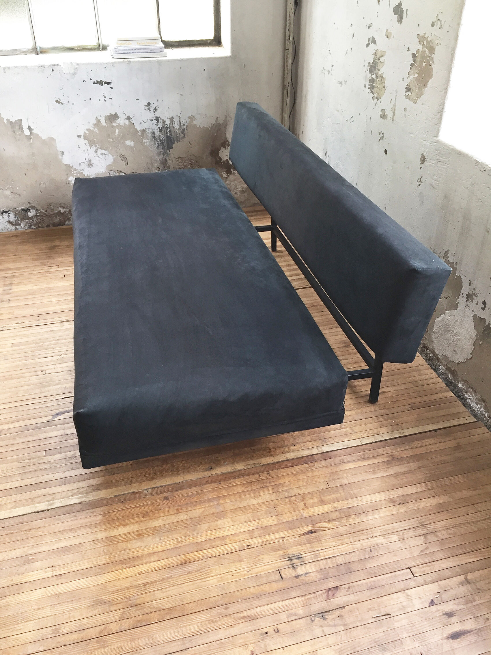 André Simard bench sofa for Airborne