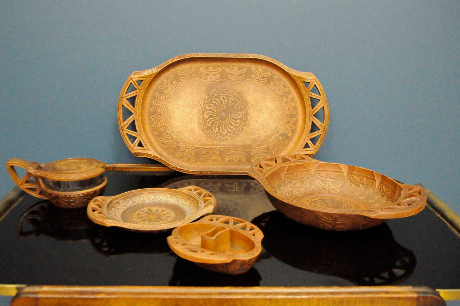 Italian tray signed from the 70s