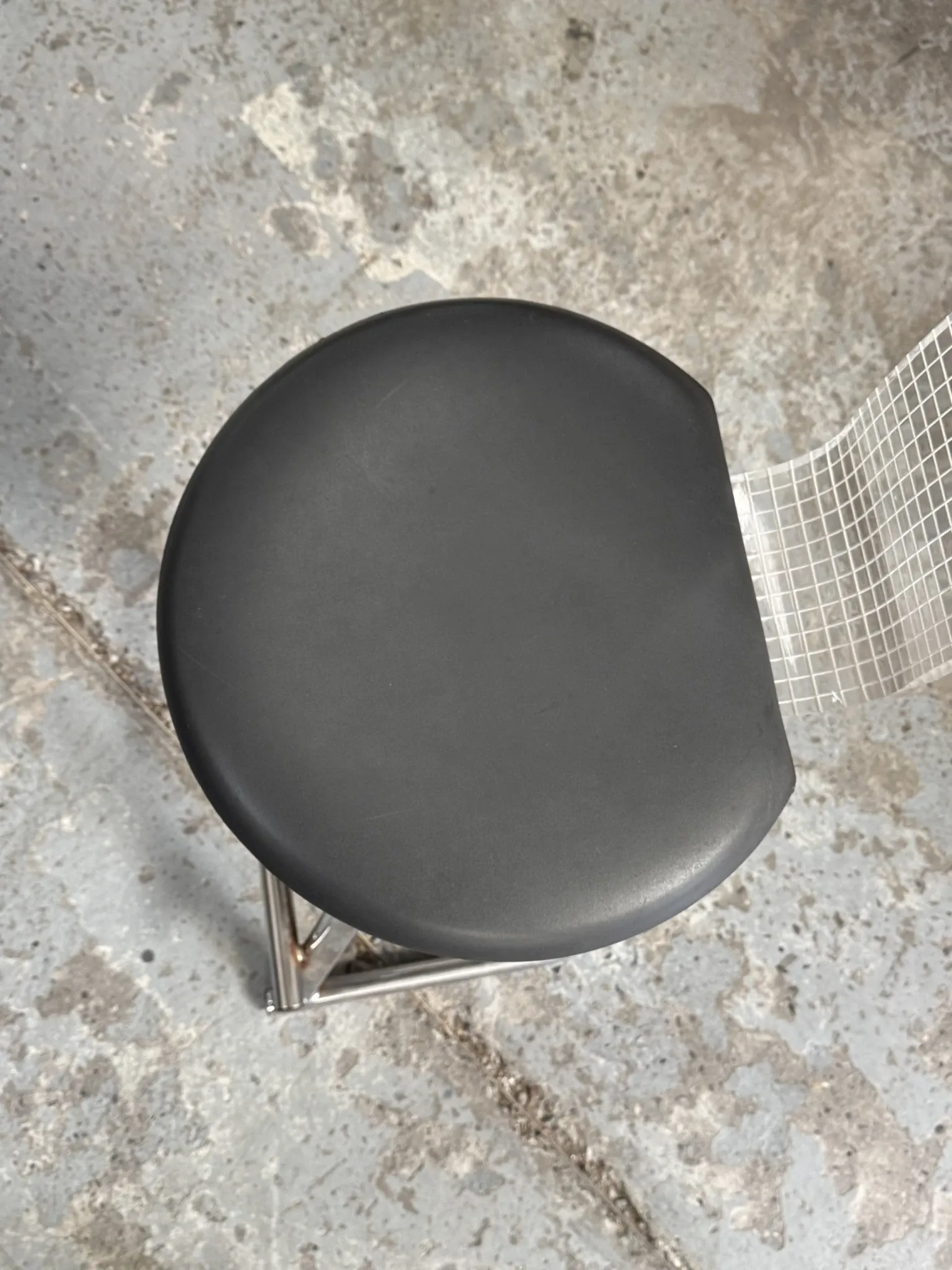 Mirima stool