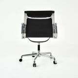 Office chair by Charles and Ray Eames for ICF, 1970s