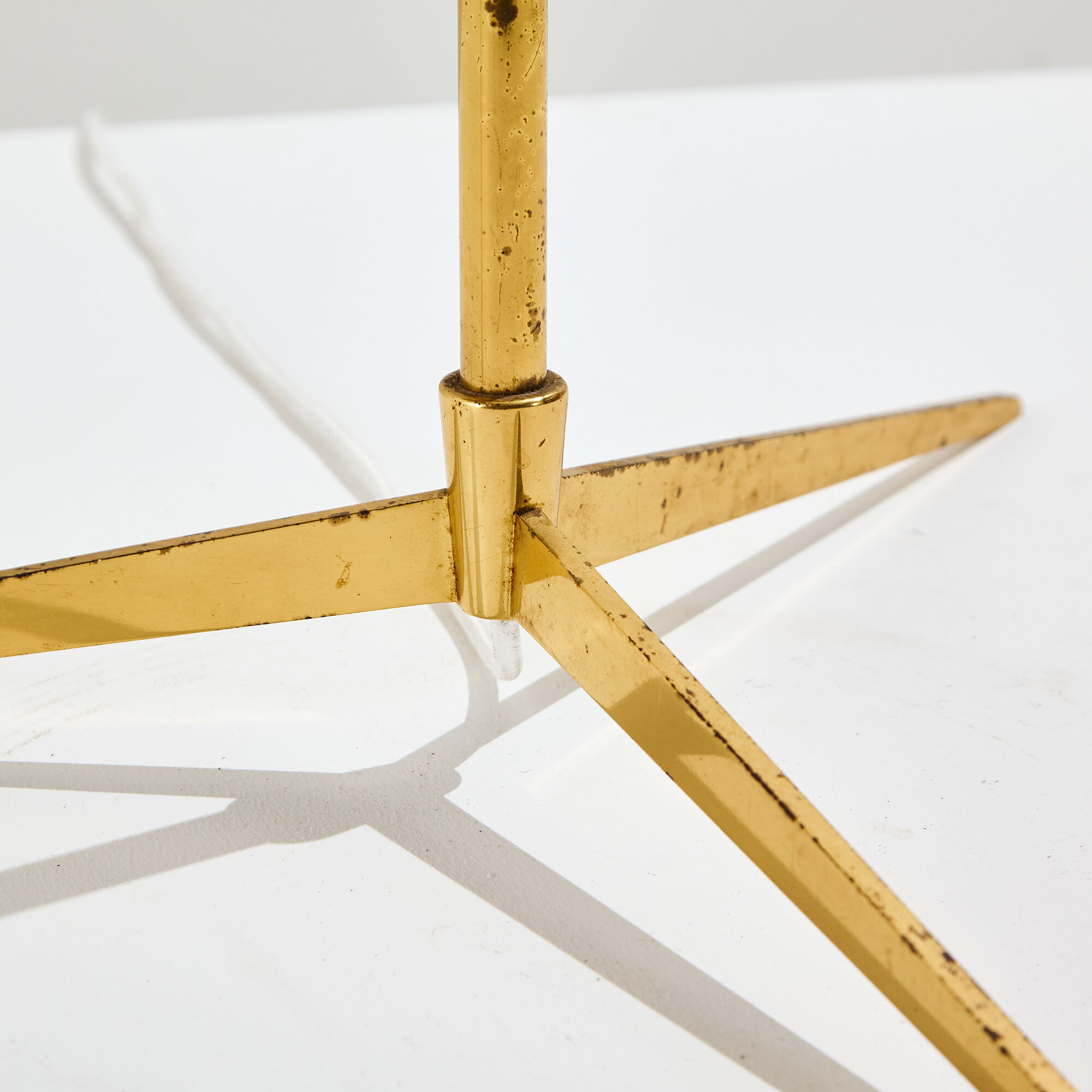 Micheline 2092 floor lamp by J.T. Kalmar