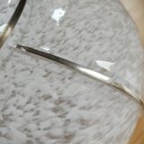 Speckled white opaline suspension