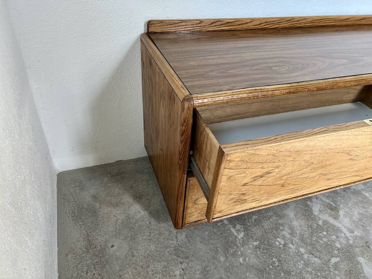 English mini-bar sideboard, 70s