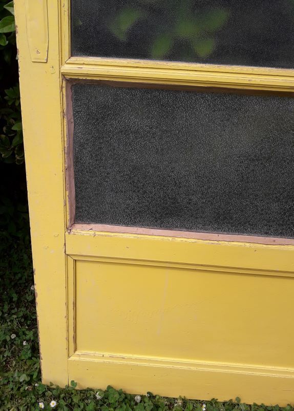 Door vintage translucent glazing