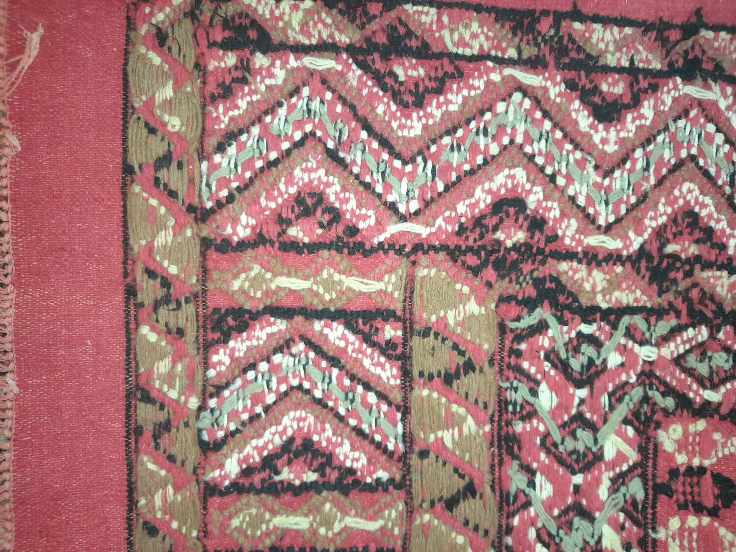 Large vintage Tunisian mergoum rug 258x330cm