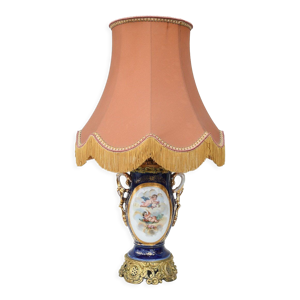 Lampe en porcelaine de Paris à