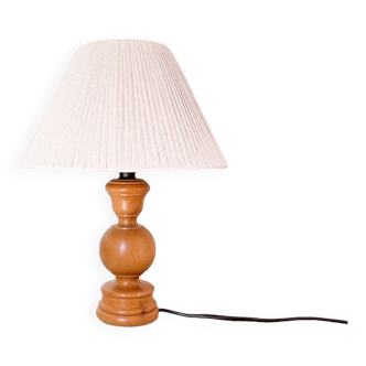Lamp in wood and recycled cotton