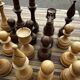 32 Staunton chess pieces in turned boxwood