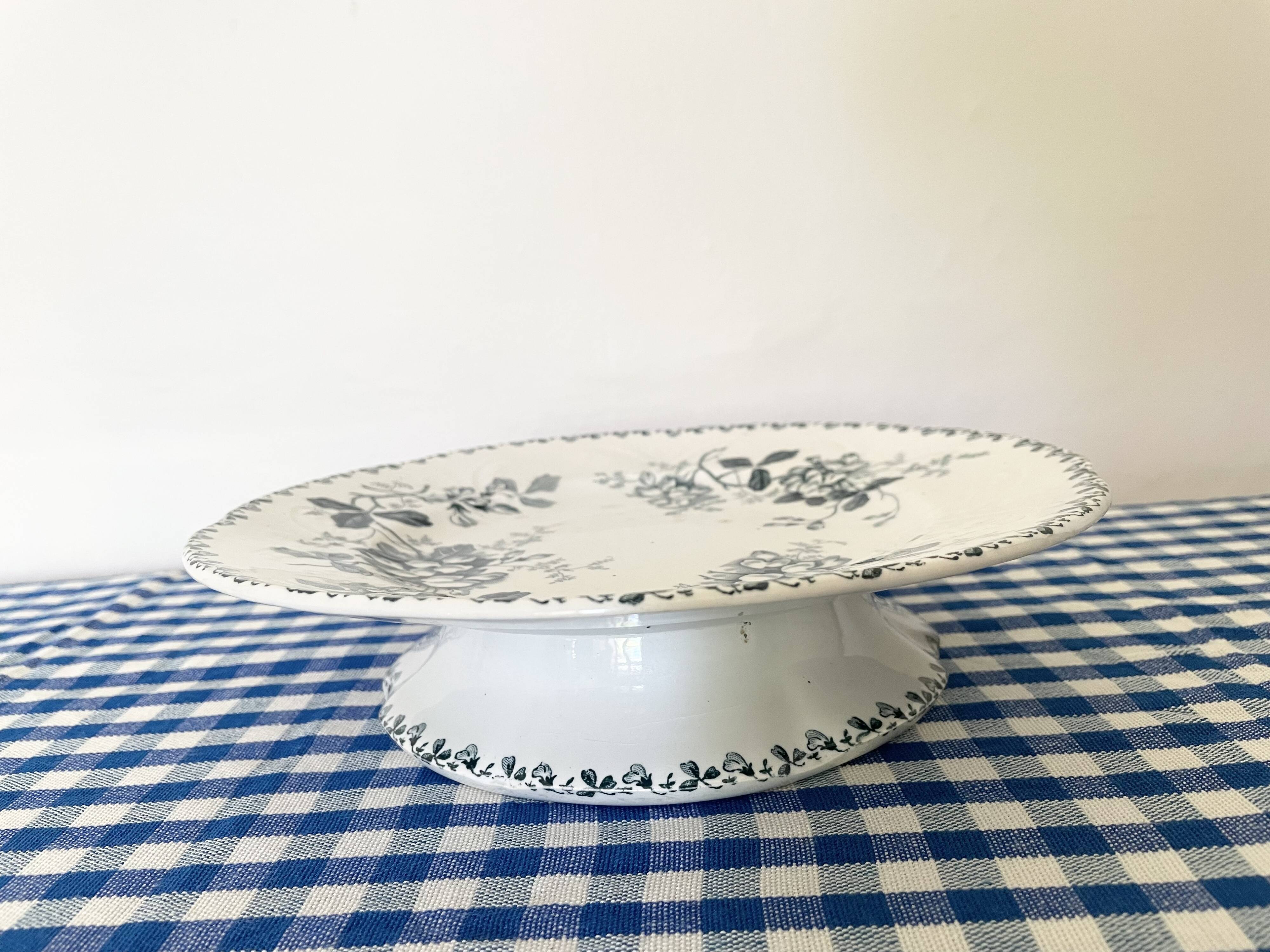 Iron pedestal dish