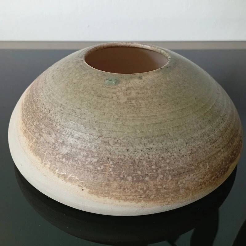 Vintage studio pottery signed - Variegated green and raw earth
