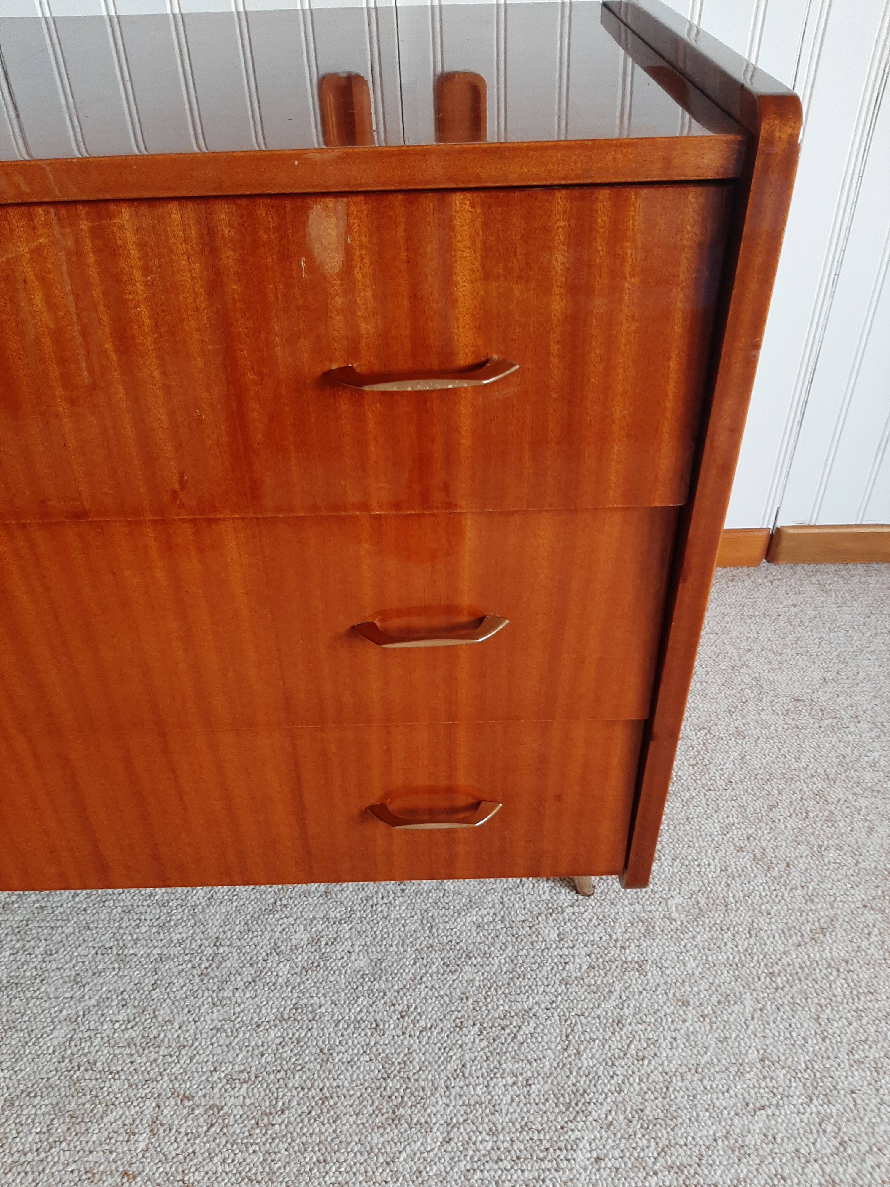 Vintage chest of drawers 3 drawers - varnished teak - Scandinavian style - retro patterns - 60s