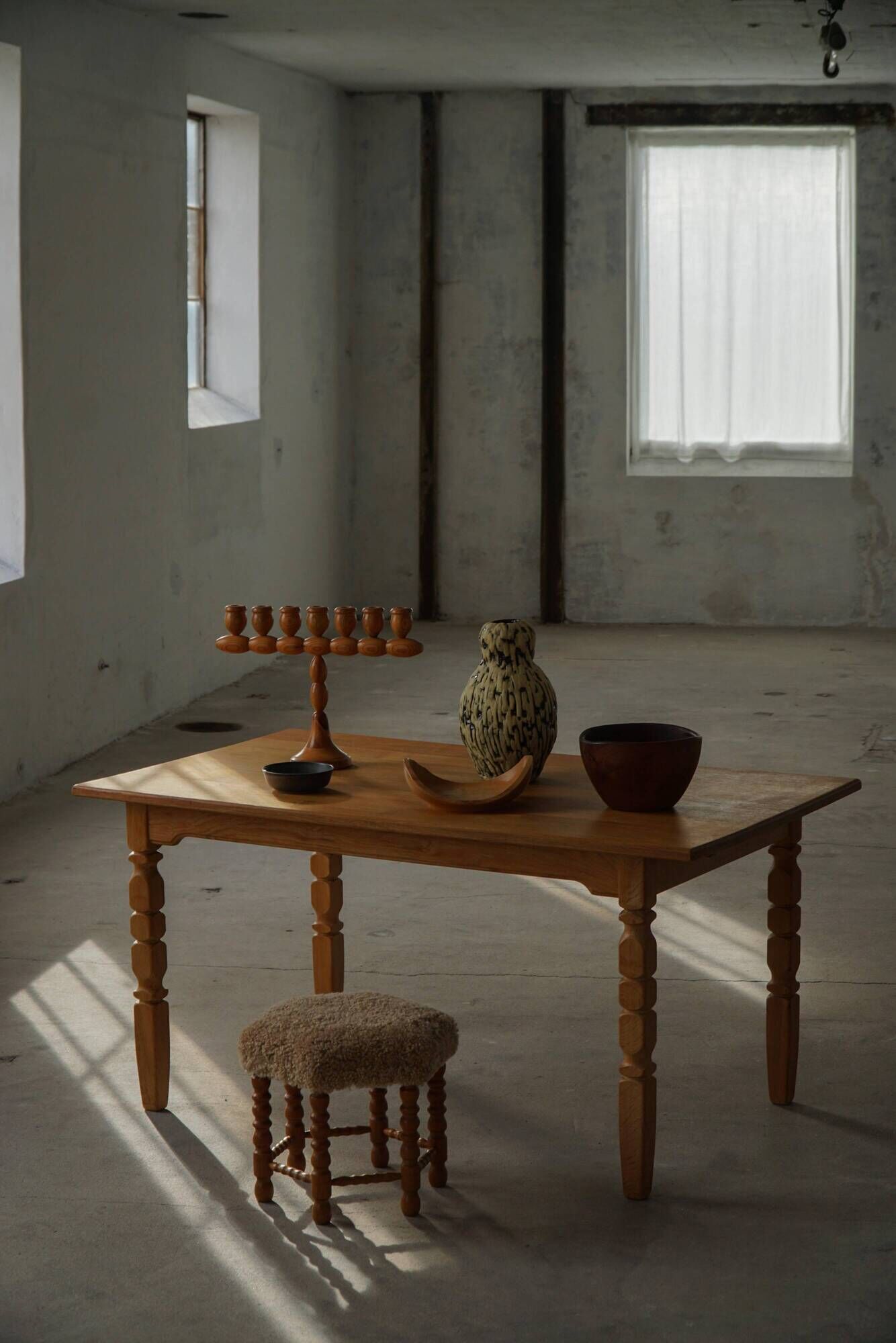 Henning Kjærnulf, rectangular dining table in oak, mid-century Danish modern, 1960s.